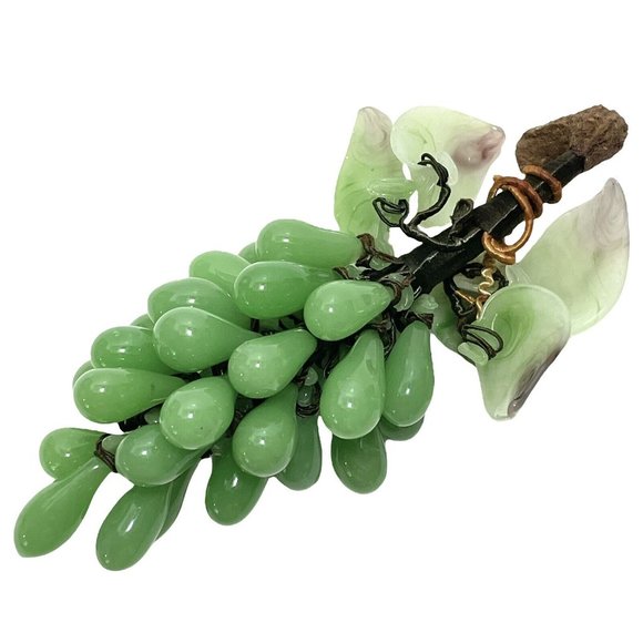 Vintage 1950s Peking Art Glass Chinese Jade Grape Cluster with Leaves Green Rare - Picture 3 of 9